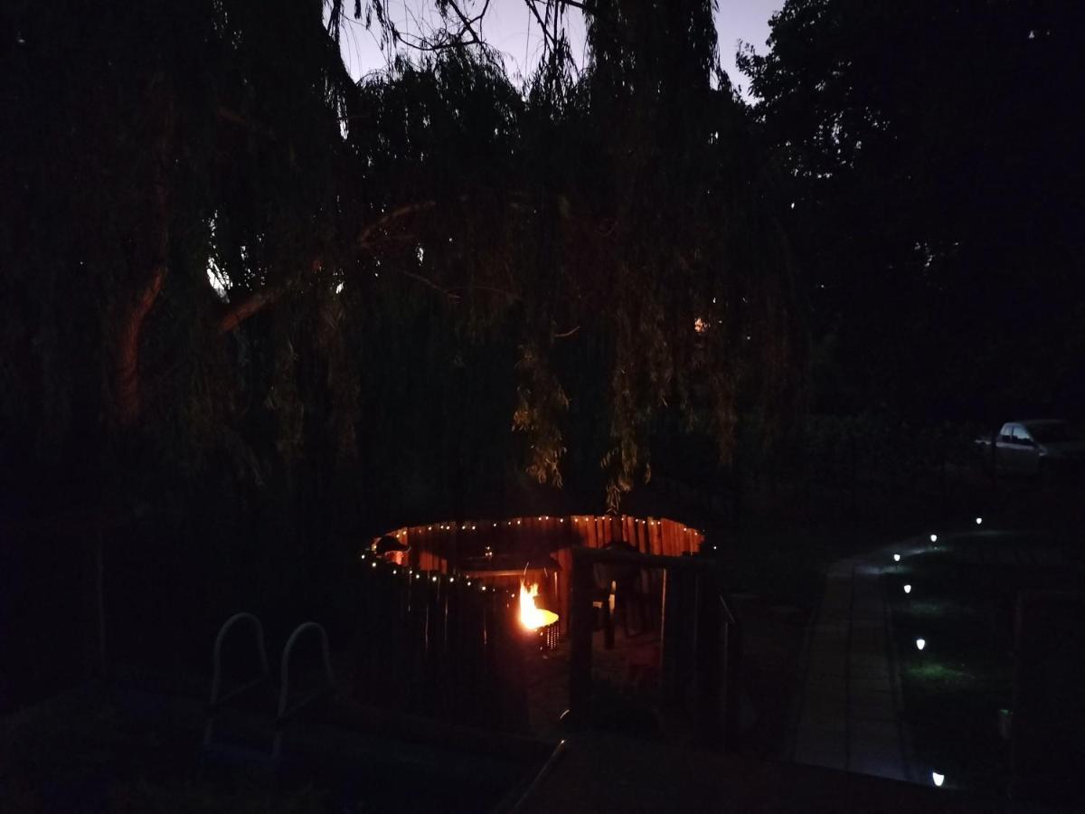 Glamping At The Well In Франсхук Экстерьер фото